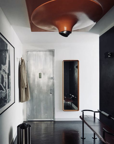 Apartment Foyer Design, Brutalist Apartment, Michael Reynolds, Chinatown New York, Brutalist Interior, Red Ceiling, Magazine Editor, The World Of Interiors, Manhattan Apartment