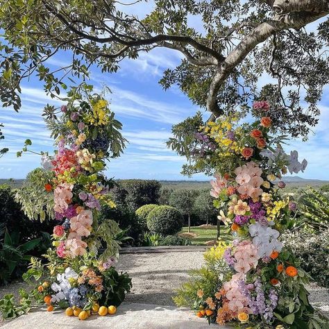 Eternally Yours Wedding, End Of Summer Wedding, Flower Garden Wedding, Colorful Floral Wedding, Decor Photobooth, Future Wedding Plans, Garden Party Wedding, Garden Decorations, Wildflower Wedding