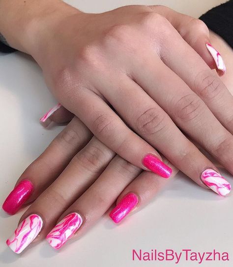 Hot Pink Marble Nails Neon Pink Marble Nails, Hot Pink Marble Nails, Grandma Nails, Neon Pink Nails Art, Nail Designs Hot Pink, Pink Marble Nails, Grey Acrylic Nails, Neon Pink Nails, Unghie Sfumate