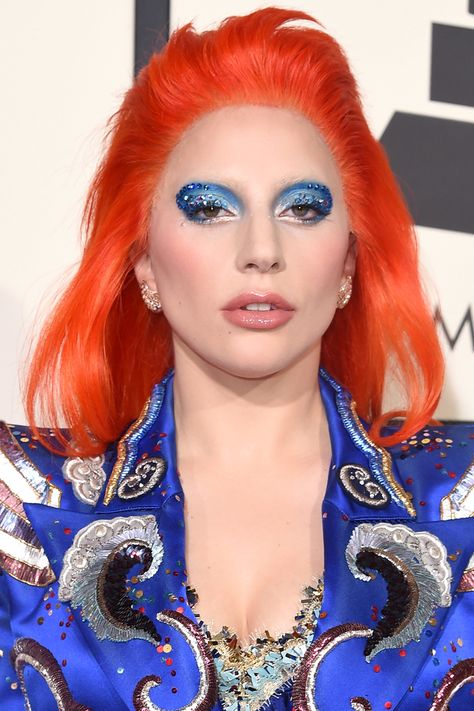 Lady Gaga | Best #GRAMMYs Beauty Looks Billboard Music Awards Red Carpet, Lady Gaga Makeup, Grammys 2016, Red Carpet Beauty, Red Carpet Hair, Bright Hair Colors, Celebrity Beauty, Celebrity Makeup, Teen Vogue