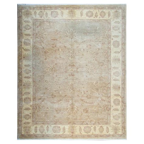 Rugs Design, Large Living Room Rugs, Persian Rug Designs, Expensive Rug, Rugs Living Room, Asian Rugs, Sultanabad Rug, Beige Interior, Living Room Rugs