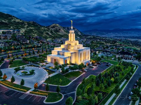 Draper Temple, Lds Church History, Temple Pictures, Church Pictures, Journal Idea, Temple Art, Mormon Temple, Lds Temple, Church History