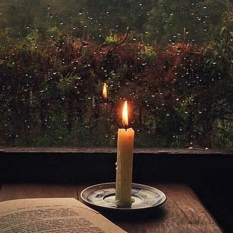 Birthday Candles Aesthetic, Pic Birthday, Rainy Window, Candle Plant, Candles Dark, Candles Aesthetic, Aesthetic Birthday, Green Witchcraft, Raining Outside