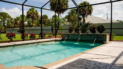 How to Build DIY Pool Enclosures to Upgrade Your Swimming Experience Inground Pool Cost, Pool Screen Enclosure, Pool Cost, Florida Pool, Screen Enclosures, Pool Enclosures, Diy Swimming Pool, Pool Installation, Orlando Vacation