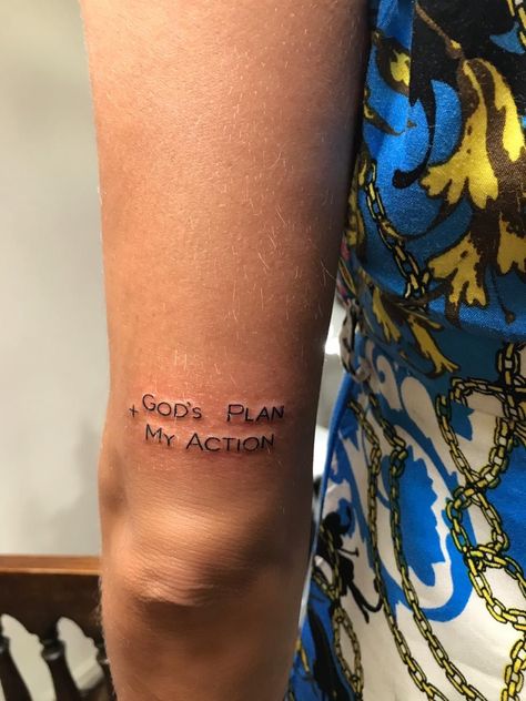 Tatuagem delicada Gods Plan Tattoo Ideas, Gods Plan Tattoo, Plan Tattoo, Fate Tattoo, College Goals, Small Forearm Tattoos, Self Love Tattoo, Mens Shoulder Tattoo, Cool Chest Tattoos