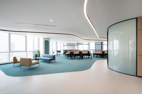 Nucleus Office Spec Suite - Mumbai | Office Snapshots Futuristic Office Design, Futuristic Office, Open Office Design, Open Space Office, Office Plan, Smart Office, Traditional Office, Recessed Downlight, Office Space Design