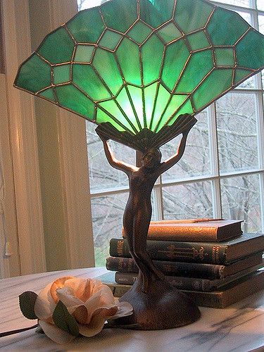 https://flic.kr/p/xMLfC | Fan Lady in Green | Art Deco Fan Lady with a light green shade. (For Sale; $109) Swedish Desserts, Lampe Art Deco, Green Art Deco, Art Deco Fan, Blind Faith, Hygge Home, Cool Lamps, Art Deco Lamps, Pretty Room