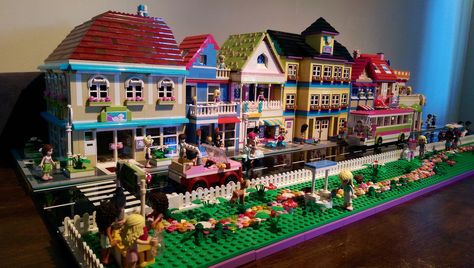 Lego Friends street | Pretty much done and ready for display… | tikitikitembo | Flickr Lego Tables, Lego Friends Party, Lego Designs, Lego Land, Lego Inspiration, Lego Display, Lego Lovers, Lego Modular, Lego Mocs