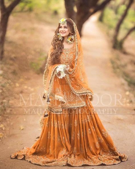 Introducing latest " Heavy Sharara" for brides & bridesmais. From pakistani sharara suit to bridal sharara suit , we have got amazing designs for every bride. Check out our blog to know more. #shaadisaga #indianwedding #sharara #heavysharara #shararasuit #shararadesigns #shararaset #shararadesignsforwedding #shararadesignspartywear #shararayellow #shararapink #shararakurtidesigns #shararapakistani #shararasuitdesigns #shararawithcroptop #shararabridal #shararared #shararawhite #shararagreen Mehndi Dress For Bride, Bridal Sharara, Mehndi Outfit, Bridal Mehndi Dresses, Mehndi Outfits, Mehndi Dresses, Mehndi Dress, Red Bridal Dress, Asian Bridal Dresses