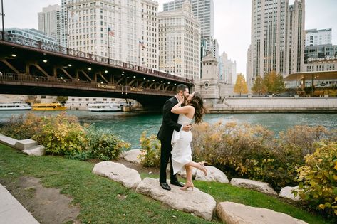 22 of the Most Stunning Chicago Riverwalk Photography Spots - Photojournalistic Wedding Photographer | Chicago and Destination Wedding Photographer Chicago Wedding Photos Locations, Chicago Riverwalk Photography, Chicago Photoshoot Locations, Chicago Riverwalk Engagement Photos, Wrigley Building Chicago, Engagement Photos Chicago, Lincoln Park Chicago, Chicago Riverwalk, Chicago Engagement Photos