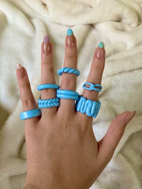 Fimo Rings, Diy Kids Decor, Fimo Ring, Diy Clay Rings, Easy Crafts For Teens, Polymer Clay Ring, Clay Rings, Diy Crafts Bookmarks, Homemade Clay