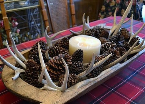 20 Ways to Turn Old Racks into Incredible Antler Art - Wide Open Spaces Dough Bowl Centerpiece, Antler Ideas, Deer Antler Decor, European Mount, Hantverk Diy, Antlers Decor, Antler Crafts, Tafel Decor, Antler Art