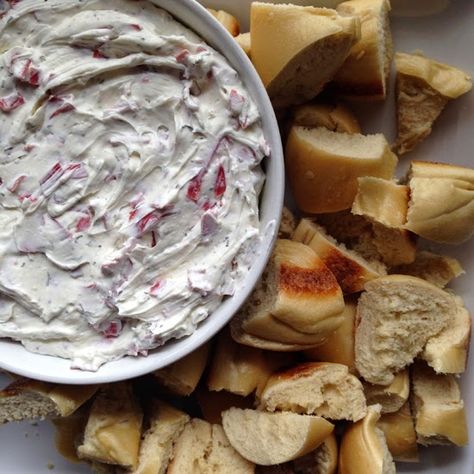 Bagel Dip Dried Beef, Buddig Beef, Dried Beef Dip, Dips Sweet, Chipped Beef Dip, Beef Food Recipes, Bagel Dip, Cheese Dips, Beef Dip