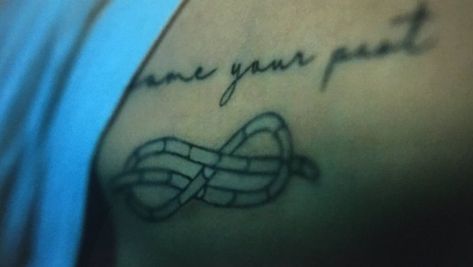 Infinity Knot Tattoo, Rope Tattoo, Tattoo For Boyfriend, Bts Tattoos, Knot Tattoo, Journal Inspiration Writing, Small Pretty Tattoos, Cute Little Tattoos, Small Hand Tattoos