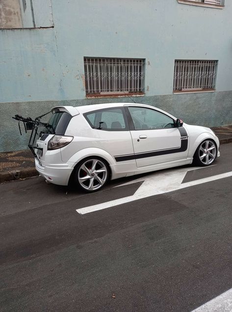 Ford Ka, Drag Race, Volkswagen Golf, Cars And Motorcycles, Volkswagen, Motorcycles, Audi, Suv Car, Bmw