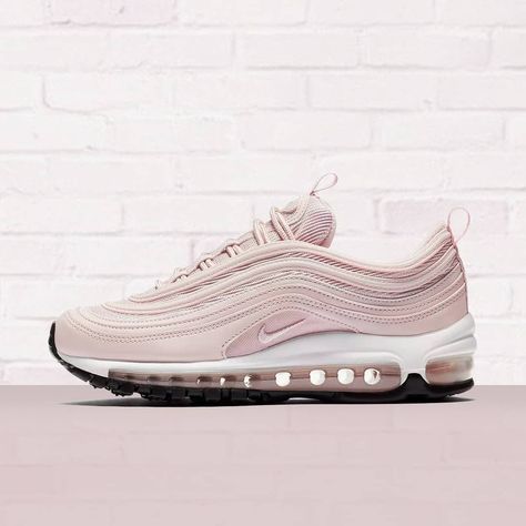 Nike Air Max Rosa, Nike Air Max 97 Pink, Zapatillas Nike Air Max, Nike Women Shoes, Zapatillas Nike Air Force, Nike Air Max Pink, Trendy Shoes Sneakers, Pink Nikes, Famous Footwear