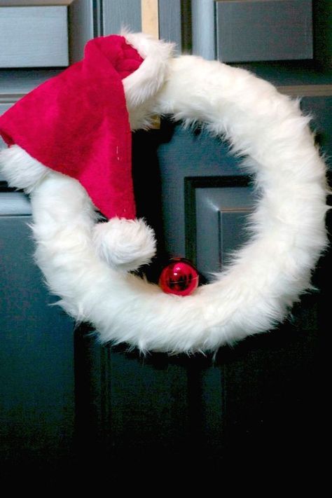 Unique Christmas Wreaths, Christmas Decorating Hacks, Diy Christmas Wreath, Santa Claus Decorations, Diy Santa, Santa Crafts, Santa Wreath, Diy Wreaths, Hams