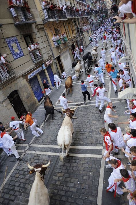 What Exactly Is Pamplona's Famed Running of the Bulls? Bull Running, Running Of The Bulls, Spanish Decor, Shri Ram Photo, Ram Photos, Northern Spain, Bull Run, Pamplona, Planning A Trip