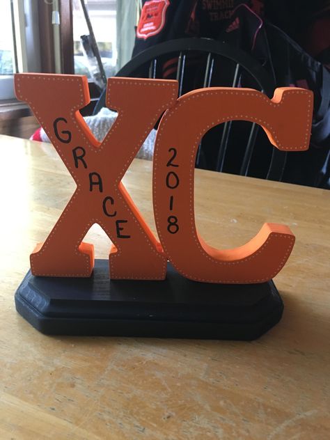 Xc Senior Gifts, Cross Country Senior Night Ideas, Cross Country Senior Gifts, Cross Country Banquet Ideas, Cross Country Senior Night, Cross Country Coach Gift Ideas, Cross Country Decorations, Cross Country Gifts, Cross Country Gift Ideas