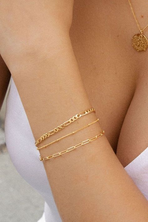 Permenant Bracelet Gold, Delicate Gold Bracelet Classy, Permanent Bracelet Stack, Simple Gold Bracelets For Women, Satellite Bracelet, Bracelets Stacking, Layer Bracelets, Everyday Bracelets, Bracelets Simple