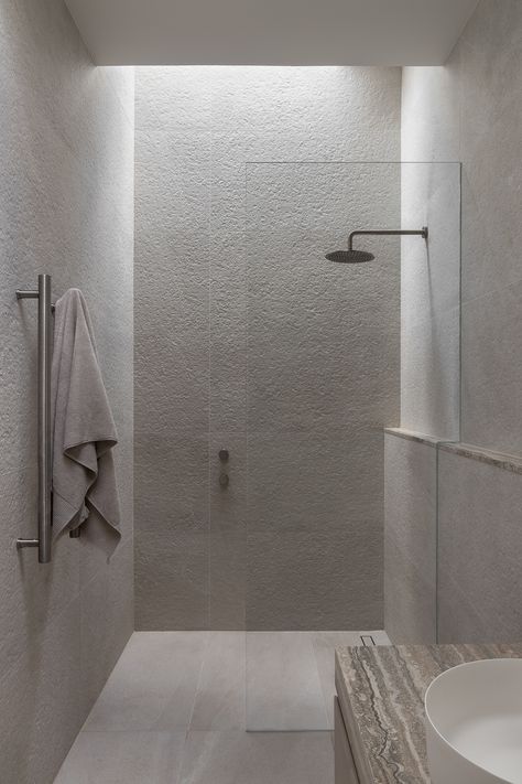 Limestone Bathroom Tiles, Reno Tips, Space Interior Design, Clay Pavers, Outdoor Pavers, Engineered Timber Flooring, Gable House, Limestone Wall, Stone Gallery