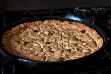 Skillet Cookie Recipe, Skillet Desserts, Skillet Chocolate Chip Cookie, Cauliflower Recipe, Skillet Cookie, Peanut Butter Chocolate Chip, Peanut Butter Chocolate, Cast Iron Skillet, Iron Skillet