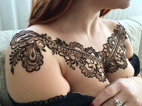 Women Inked Goddess Henna Tips, Henna Chest, Full Body Henna, Henna Style Tattoos, Leg Henna, Floral Henna, Easy Henna, Simple Henna Tattoo, Modern Henna Designs