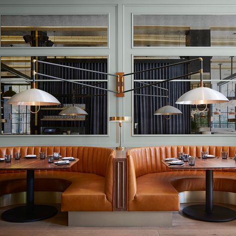 Chicago restaurant in former printing house features terracotta accents Booth Seating Restaurant, Banquette Restaurant, Bar Deco, Design Café, Booth Seating, Chicago Travel, Banquette Seating, Modern Restaurant, Chicago Restaurants