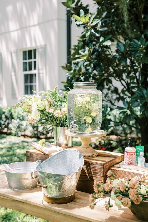 Hand Washing Station Wedding, Foot Washing Station Outdoor, Outside Hand Washing Station, Outdoor Handwashing Station, 50s Breakfast, Outdoor Hand Washing Station, Handwashing Station, Moab Wedding, Hand Soak