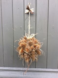 Decorating With Teasel | On Pasture Teasel Crafts, Thistle Crafts, Diy Wooden Crate, Crafty Christmas, Floral Art Design, Christmas Board, Xmas Tree Ornament, Homemade Decor, Country Crafts