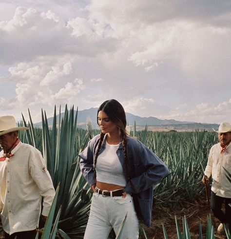 kendall jenner 818 Tequila, Kendall Jenner Aesthetic, Cowgirl Aesthetic, Spider Girl, Jenner Outfits, Jenner Style, Kendall And Kylie, Kendall Jenner Style, Mean Girls