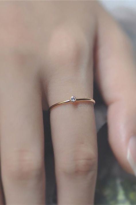 Cincin Diy, Cute Promise Rings, Hand Jewelry Rings, Pretty Jewelry Necklaces, Gold Rings Simple, Gold Rings Fashion, Gold Rings Jewelry, Gold Ring Designs, Small Circle