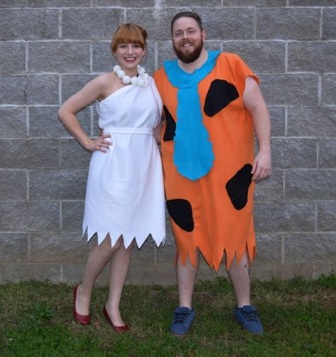 DIY Fred & Wilma Flintstone Halloween Couple Costume Idea Fred Flinstone Costume, Wilma Flintstone Costume, Fred Flintstone Costume, Flintstone Costume, Fred And Wilma Flintstone, Flintstones Costume, Pebbles Costume, Wilma Flintstone, Fred Flintstone