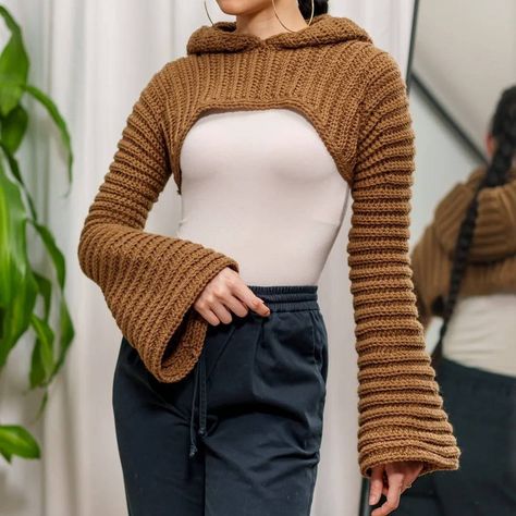 Hooded Shrug Pattern, Turtleneck Hoodie, Crochet Cable Stitch, Crochet Festival, Cropped Turtleneck, Kate Middleton Outfits, Shrug Pattern, Crochet Cable, Step By Step Crochet