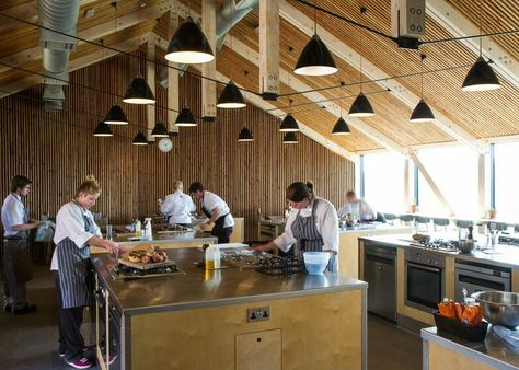 group cooking stations Cooking School Interior, Cooking School Design, Cooking Beets In Oven, Teaching Kitchen, Contemporary Sheds, Kitchen Workshop, Communal Kitchen, Bakery Kitchen, River Cottage