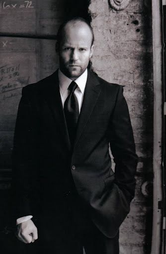 Jason Statham - certified badass. Who say's you have to have hair! hottie. جيسون ستاثام, A Man In A Suit, Man In A Suit, Guy Ritchie, Michelle Rodriguez, Kelly Brook, Jason Statham, The Expendables, Vin Diesel