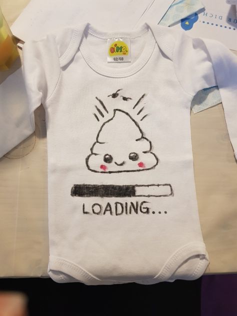 Baby Onesie Painting Ideas, Painting Baby Onesies Diy, Onsie Painting Ideas, Onesie Painting Ideas, Idea To Paint, Baby Onesies Diy, Diy Vetement, Modern Baby Shower, Baby Diy