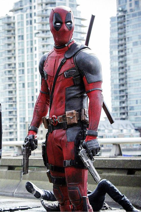 #Deadpool #Fan #Pic. (Deadpool in his new Movie) By: Tumbler. (To watch the latest Dead pool trailer, simply tap the URL below while in your browser: http://m.youtube.com/watch?v=Q6sS0qWzTdg P.S. MUST BE 18 AT LEAST TO VIEW, NO KIDS ALLOWED! (THE * 5 * STÅR * ÅWARD * OF: * AW YEAH, IT'S MAJOR ÅWESOMENESS!!!™)[THANK U 4 PINNING!!!<·><]<©>ÅÅÅ+ 1426. 331. Deadpool Wallpaper Iphone, Deadpool Hd, Deadpool Hd Wallpaper, Ryan Reynolds Deadpool, Deadpool Art, Deadpool Movie, Deadpool Wallpaper, Ralph Mcquarrie, Dead Pool