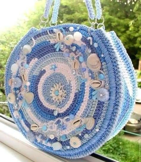 Crochet Hand Bag, Handbag Ideas, Crochet Beach Bags, شال كروشيه, Stylish Crochet, Crochet Handbag, Fashion Crochet, Crochet Clothing And Accessories, Beginner Crochet Projects