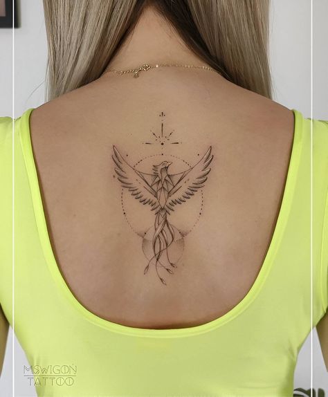 Phoniex Tattoo Women, Phoenix Tattoo Feminine Back, Phoenix Spine Tattoo, Phenix Tattoo For Women, Feniks Tattoo, Tattoo Dos, Phoenix Tattoo Ideas, Phoenix Back Tattoo, Tattoo Ideas Inspiration