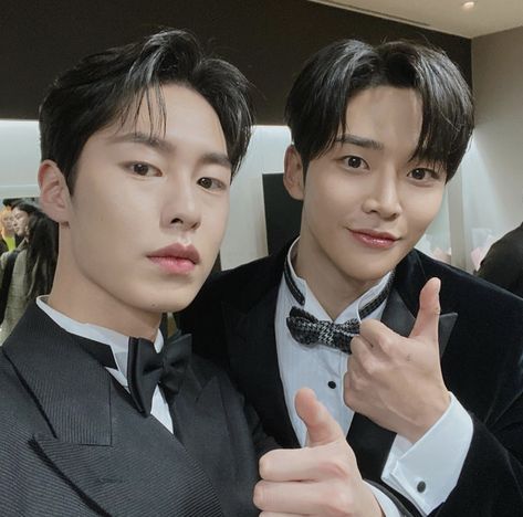 #leejaewook #sf9 #rowoon #extraoridnaryyou #kdrama Lee Jae Wook, Kim Young-dae, Sf9 Rowoon, Jae Wook, Lee Jae-wook, Extraordinary Moments, Cute Actors, Kdrama Actors, Asian Actors