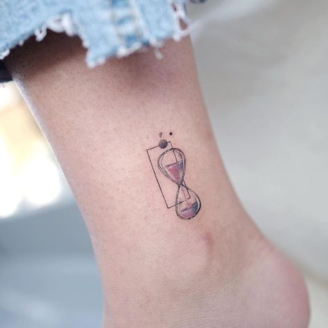 Small Tattoos With Big Meanings, Ampersand Tattoo, Tattoo For Kids, Alchemy Tattoo, Kids Tattoo, Glass Tattoo, Hourglass Tattoo, Prison Tattoos, Unalome Tattoo