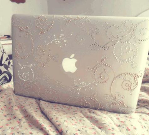 Apple laptop cute swirls diamonds Vasos Vintage, Do It Yourself Decoration, Computer Cover, Laptop Decoration, Mac Book, Apple Laptop, Mac Pro, Mac Laptop, Apple Logo