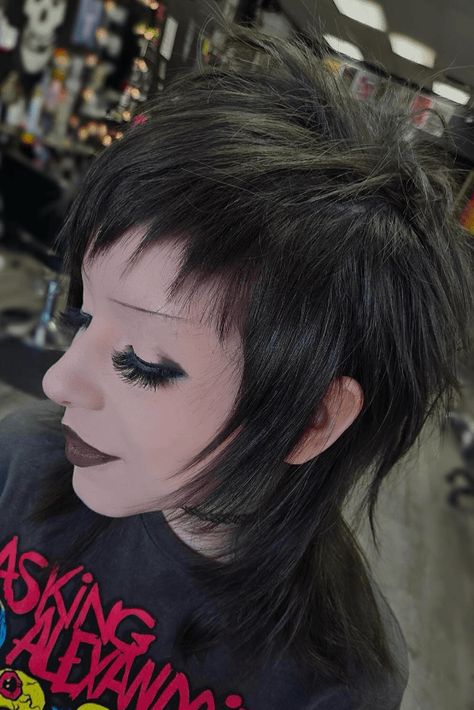 avantgarde hairstyles, unconventional look, hair trends Short Emo Bangs, Alt Hair With Bangs, V Bangs Short Hair, Textured Mullet, Alt Haircuts, Short Punk Hairstyles, Alternative Haircuts, Punk Pixie Cut, Emo Bangs