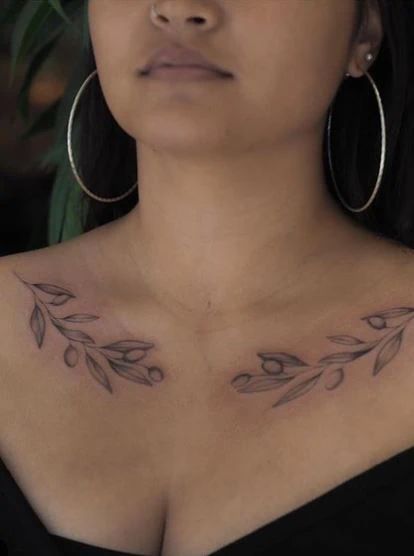 Olive Branch Tattoo Collar Bone, Olive Branch Collar Bone Tattoo, Tattoo Vines, Olive Tattoo, Collarbone Tattoos, Olive Branch Tattoo, Branch Tattoo, Tattoo Board, 18th Bday