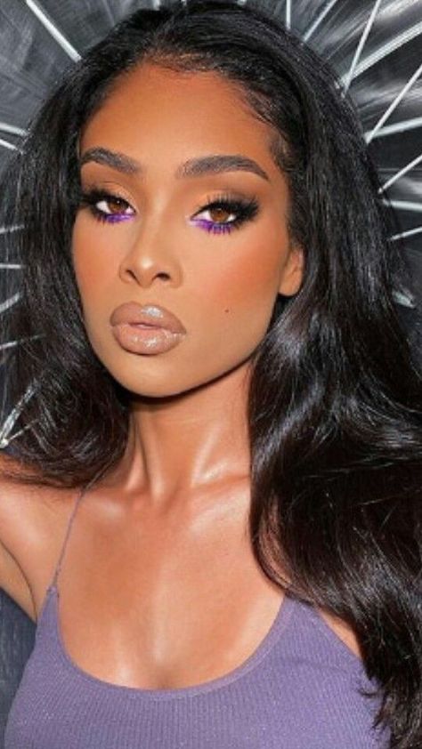 Blue Bottom Liner Makeup, Colorful Natural Makeup, Purple Lip Combo Black Women, Purple Makeup Looks For Black Women, Soft Purple Eye Makeup, Purple Makeup Looks, Mekap Mata, Bright Eye Makeup, Brown Skin Makeup