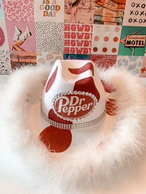 Dr Pepper Cowboy Hat, Dr Pepper Gift Basket, Dr Pepper Birthday Party Ideas, Dr Pepper Aesthetic, Doctor Pepper, White Cowboy Hat, Custom Cowboy Hats, Duo Halloween Costumes, Chapeau Cowboy