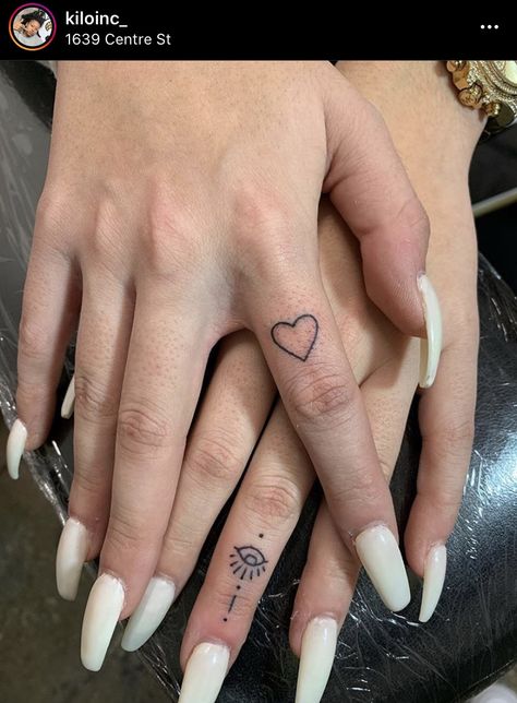 Heart On Finger Tattoo, Finger Heart Tattoo, Heart Finger Tattoo, Cool Ear Tattoos, Heart Tattoo On Finger, Tattoo Catalog, Hyper Realistic Tattoo, Ear Tattoo Ideas, Ear Tattoos