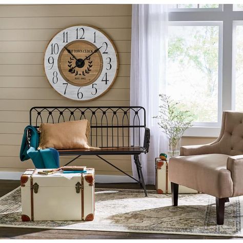 Farmhouse Metal Bench Dream Modern Farmhouse, Pole Barn Ideas, Metal Porch, Dining Room Entry, Porch Bench, Farmhouse Bench, Sunroom Designs, Foyer Ideas, Entry Bench