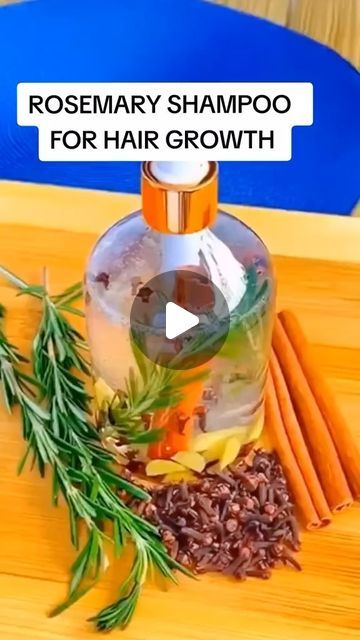 Homemade Hair Growth, Shampoo For Hair Growth, Rosemary Shampoo, Homemade Hair Treatments, Healthy Natural Hair Growth, Extreme Hair Growth, Hair Growth Spray, Homemade Shampoo, Homemade Hair